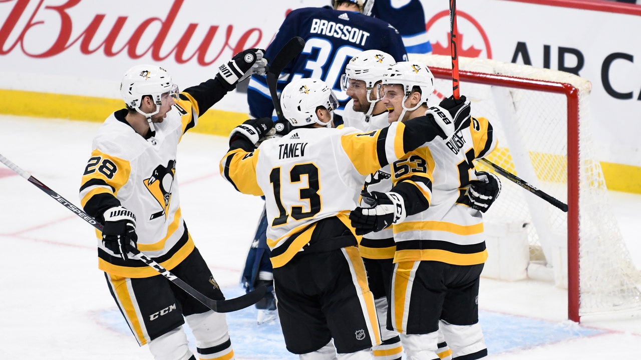 Aston-Reese has 2 goals and assist, Penguins beat Jets 7-2